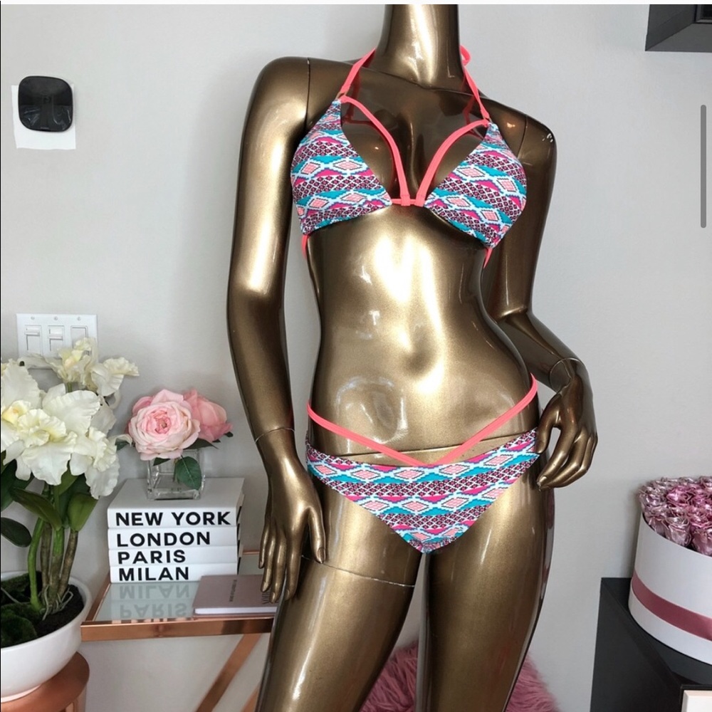NWOT Colombian bikini swimsuit